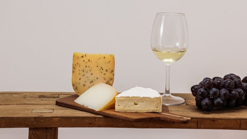 National Wine and Cheese Day Pairing Tips for New Hosts