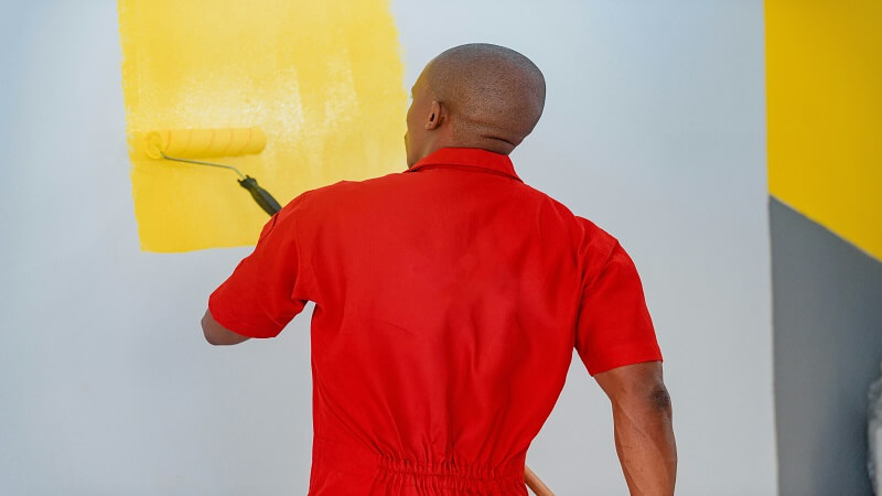 What Property Managers Should Know Before Hiring a Commercial Painter